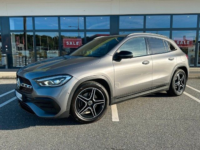 MERCEDES-BENZ GLA 200 DCT AMG Paket/el. Heckklappe/digi. Tacho