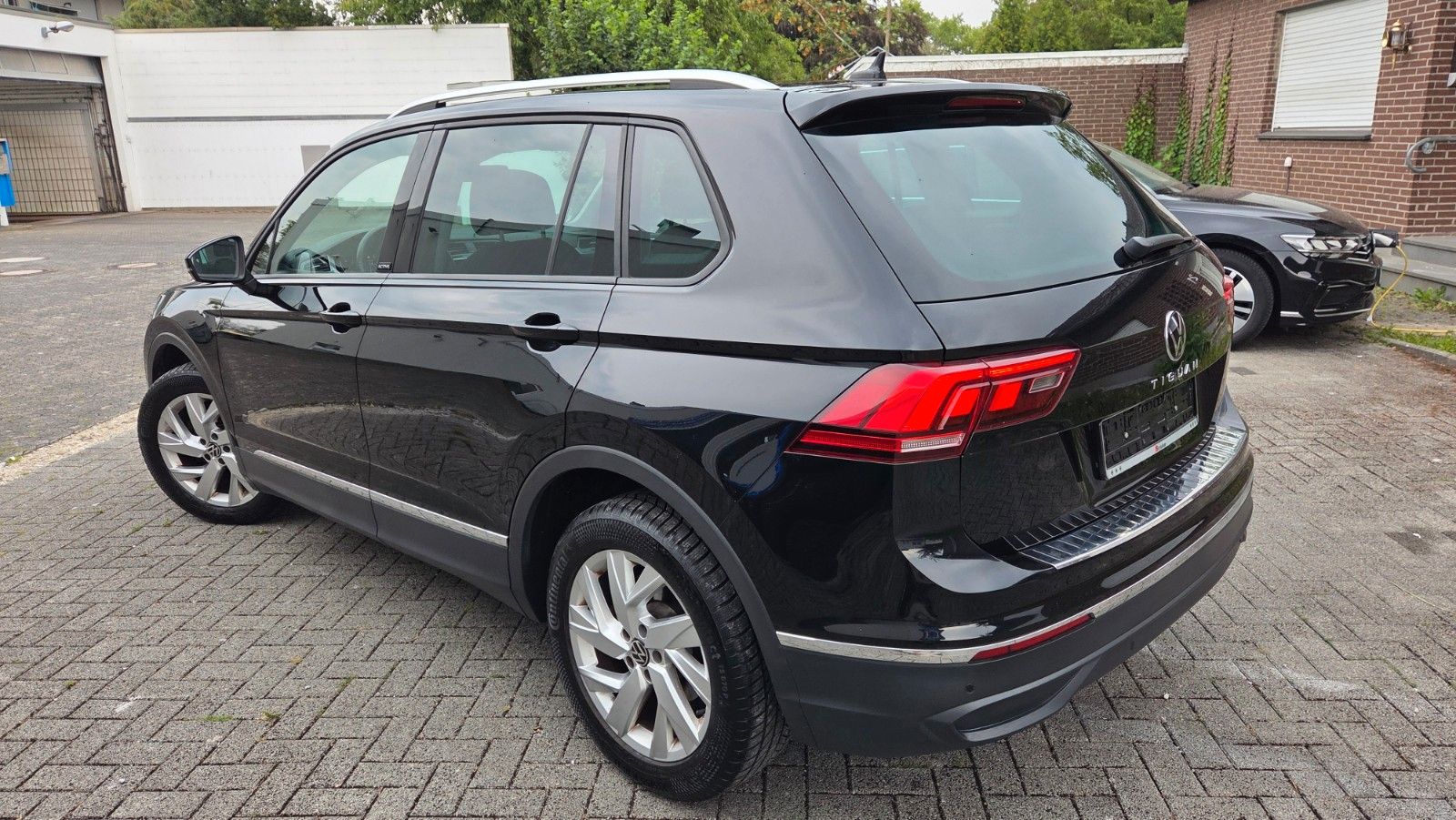 Volkswagen Tiguan Active1.5-150-PS-6G*LED+KAMER+NAV+KLIMMAU foto 4