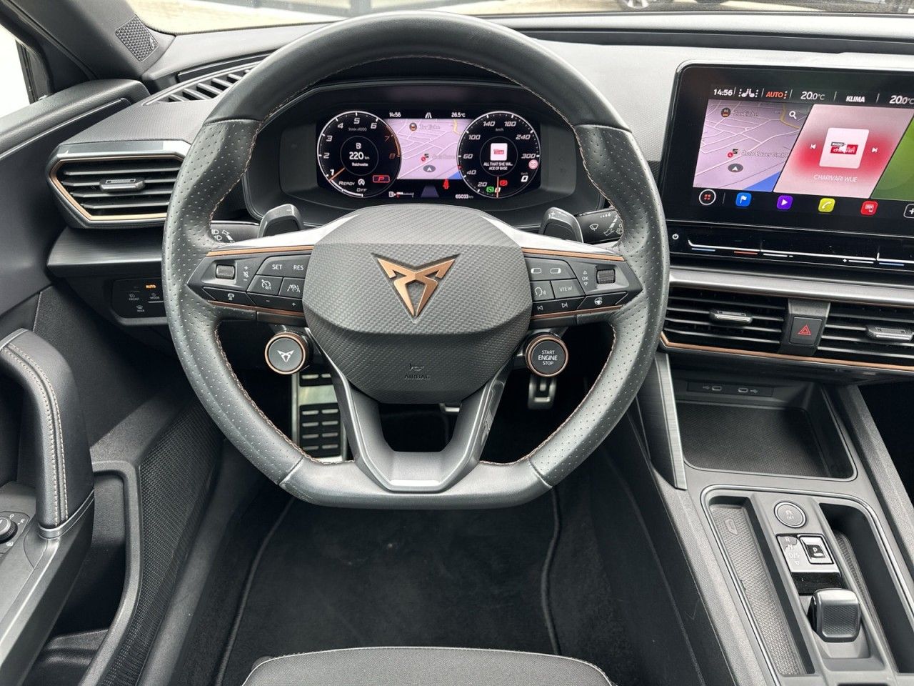 Fahrzeugabbildung CUPRA Leon VZ 2.0TSI 300 PS DSG*KW-Gewinde*Cam* - mit KI generiert/bearbeitet