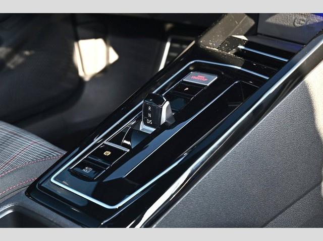 Volkswagen Golf VIII 2.0 l TSI DSG GTI Navi Matrix ACC RFK, миниатюра 12