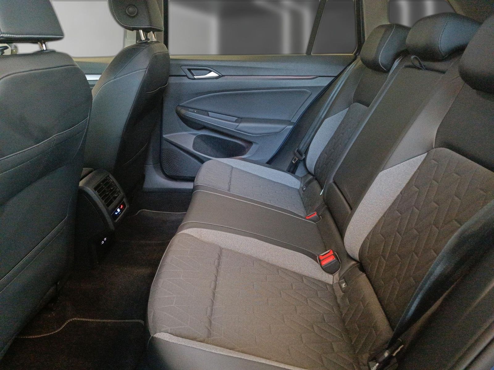 Volkswagen Golf - Bild 18