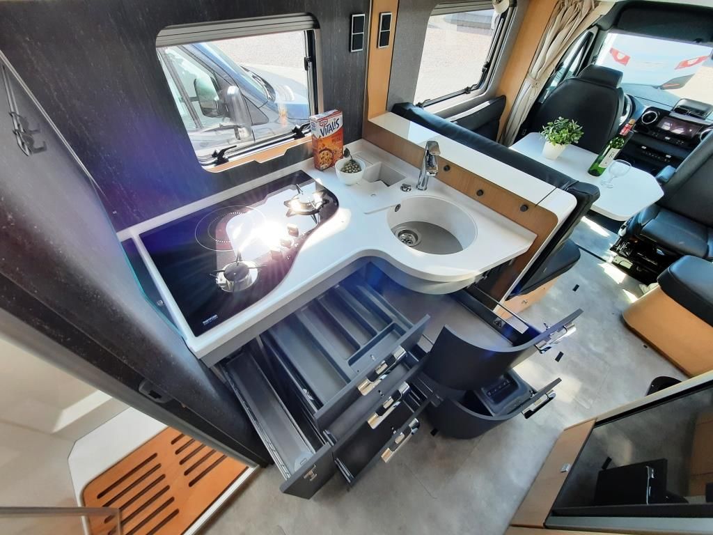 Fahrzeugabbildung HYMER / ERIBA / HYMERCAR B-Klasse ML T 780 BlackLine Verfüg./Sparen Sie 7