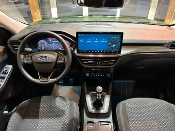 Ford Kuga Titanium 1,5 NEUES MODELL