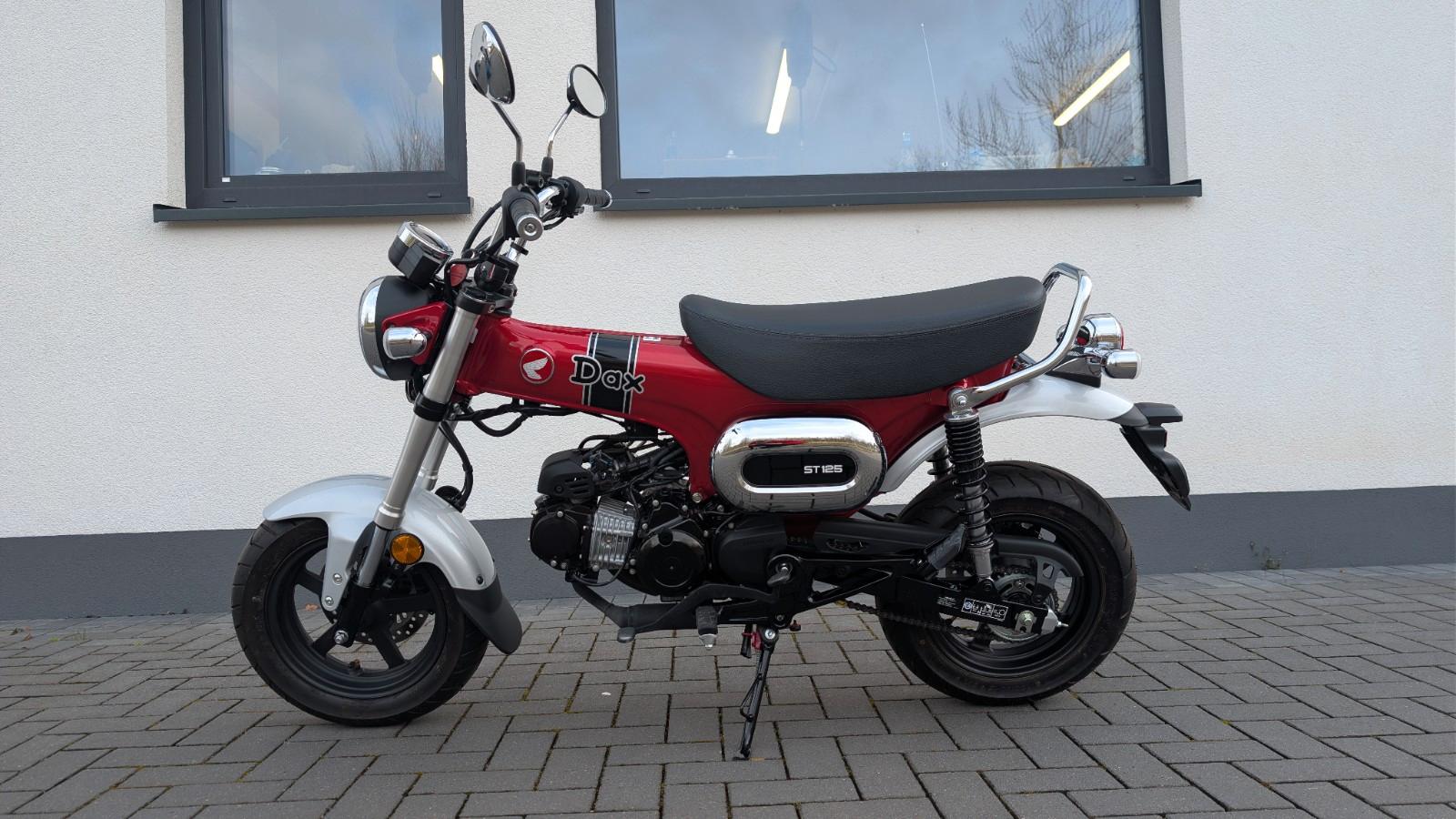 Honda ST125 DAX - Pearl Nebula Red - wenig Km