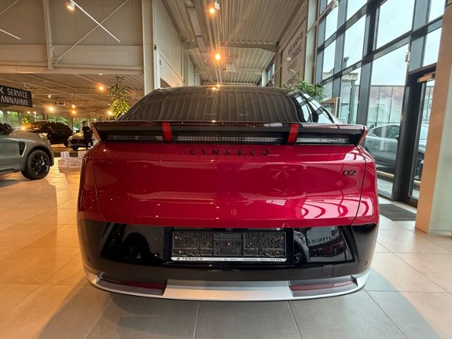Lynk & Co 02
