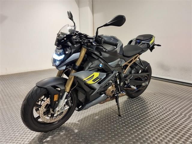 BMW S 1000 R M Frästeile, Schmiederäder, Akr