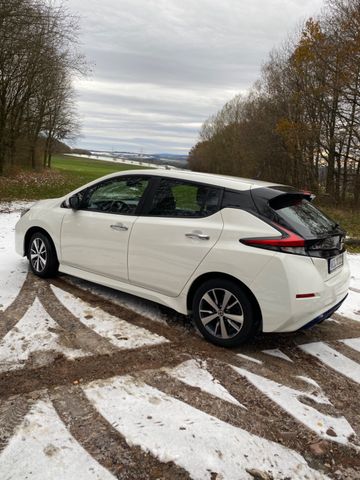 Nissan Leaf 150 PS 40KWH -