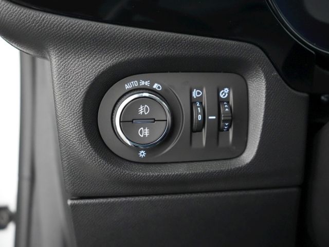 Corsa F FACELIFT+RÜCKFAHRKAMERA+SITZ-/LENKRADHEI