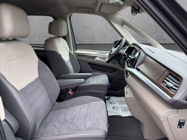 T7 Multivan 2.0 TDI DSG Style Bluetooth Navi LED