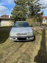 Volkswagen VW Vento 1.8 GLX  - Volkswagen Vento: Gl