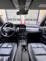 Mercedes-Benz GLK 320 CDI 4MATIC - schwarze Mercedes-Benz GLK 320