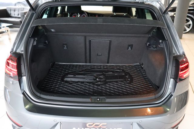 Fahrzeugabbildung Volkswagen Golf VII Lim. GTI BMT/Start-Stopp|LED|ACC|NAVI|