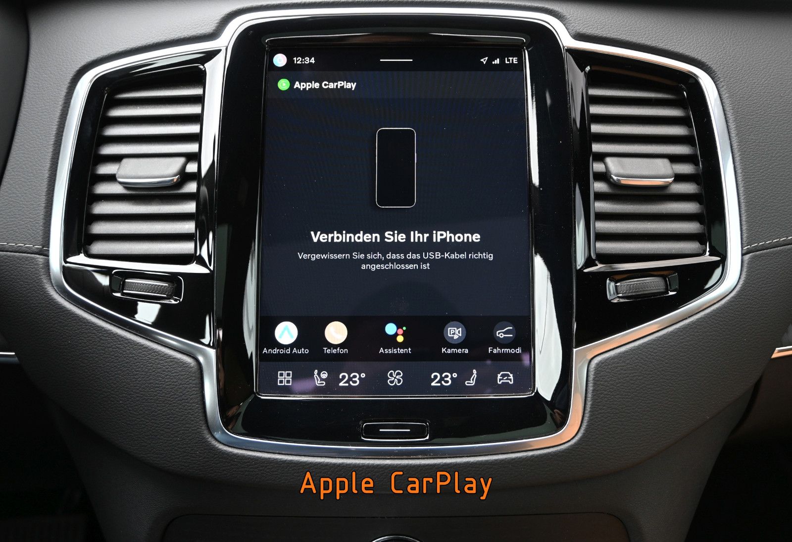 Fahrzeugabbildung Volvo XC90 B5 D AWD Plus Dark °ACC°AHK°PANO°STANDHEIZ°