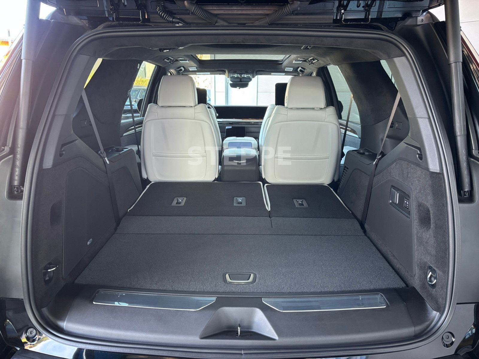 Cadillac Escalade MY26 6.2 V8 Platinum Luxury24"ABV SHEER