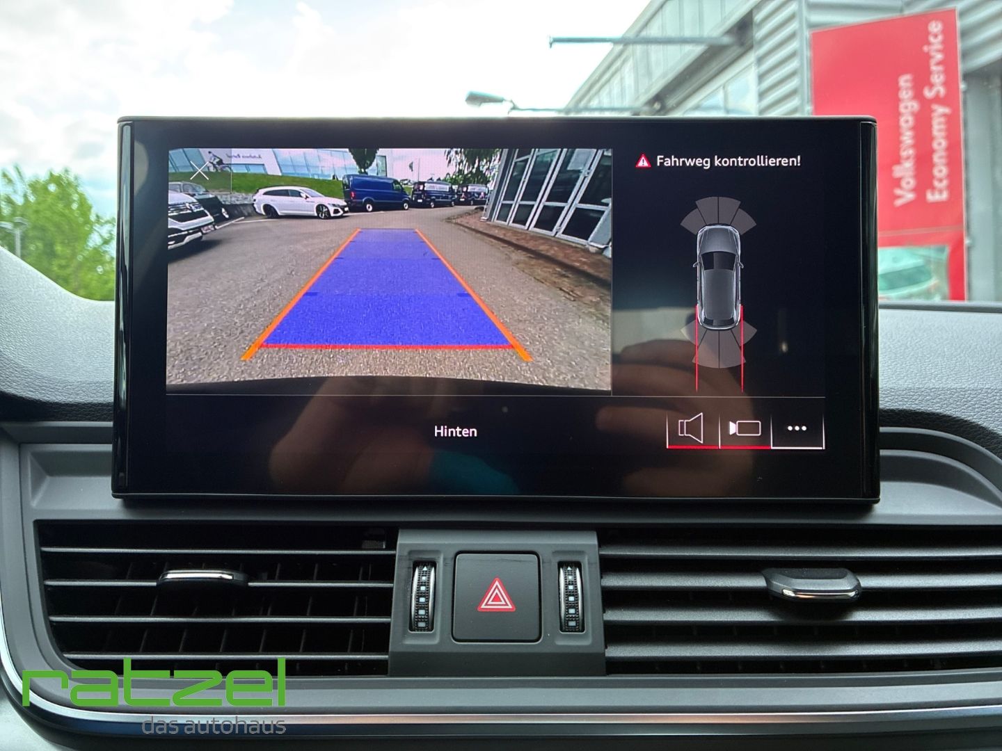 Fahrzeugabbildung Audi Q5 40 TDI quattro S tronic Navi LED RFK Virtual