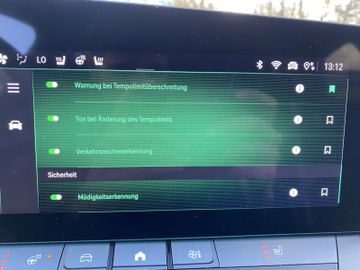 Bild 20 Opel Astra GSe ST AT8/NAVI/SHZ+LHZ/PDC VO+HI+360CAM