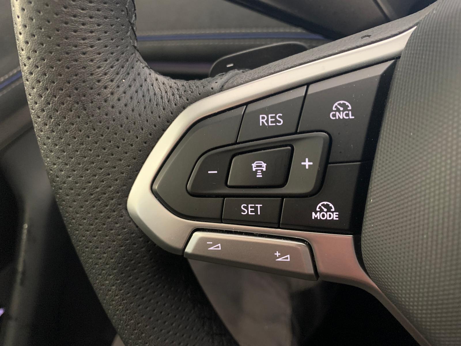 Volkswagen Passat 2.0 TDI R-Line Matrix ACC Kamera, миниатюра 12