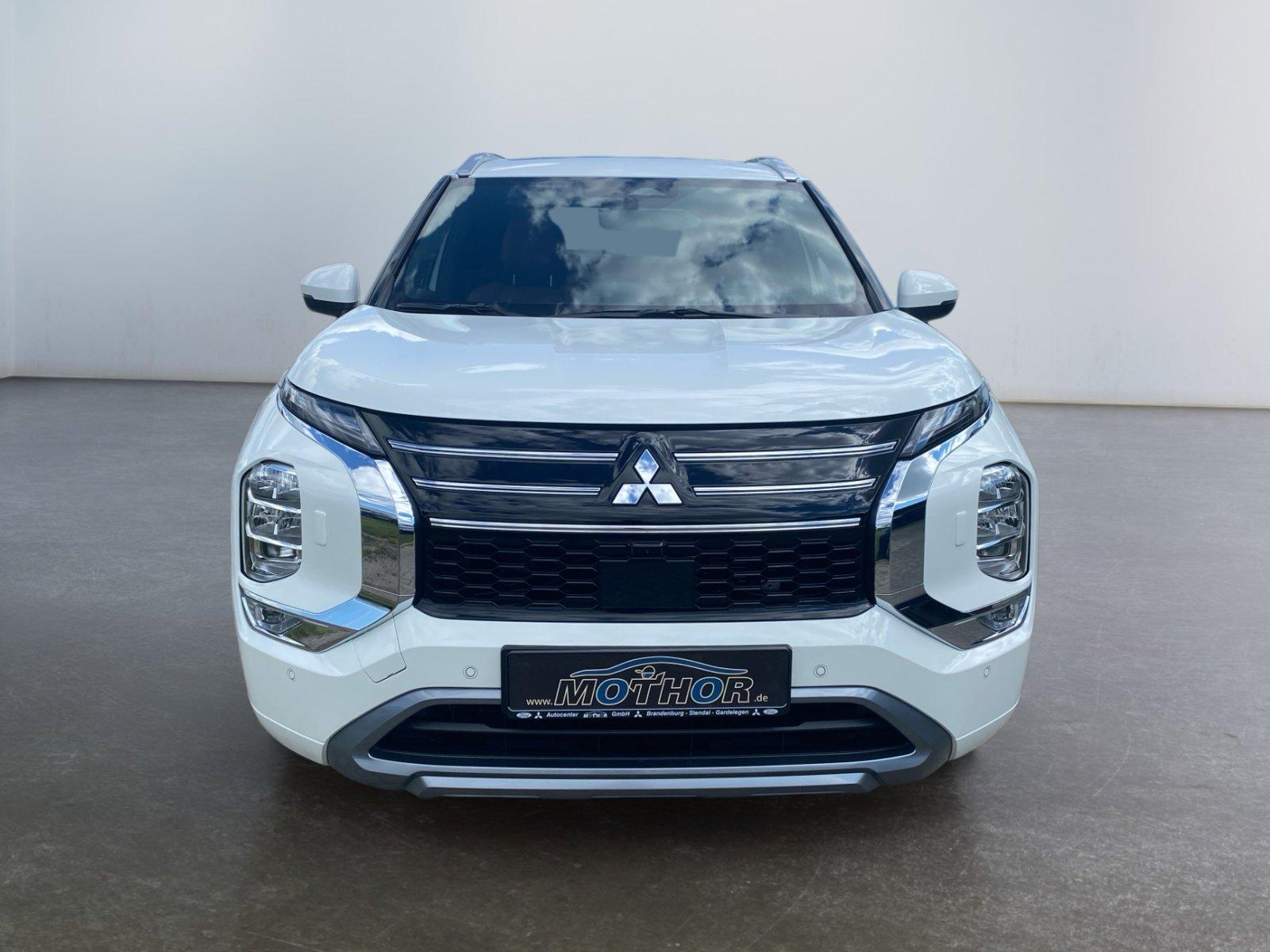 Mitsubishi Outlander Top Luxury 2.4 PHEV ACC+PDC+STH+PANO