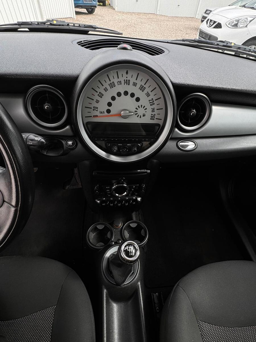 MINI Cooper Alu SHZ Klima Scheckheft nur 139tkm