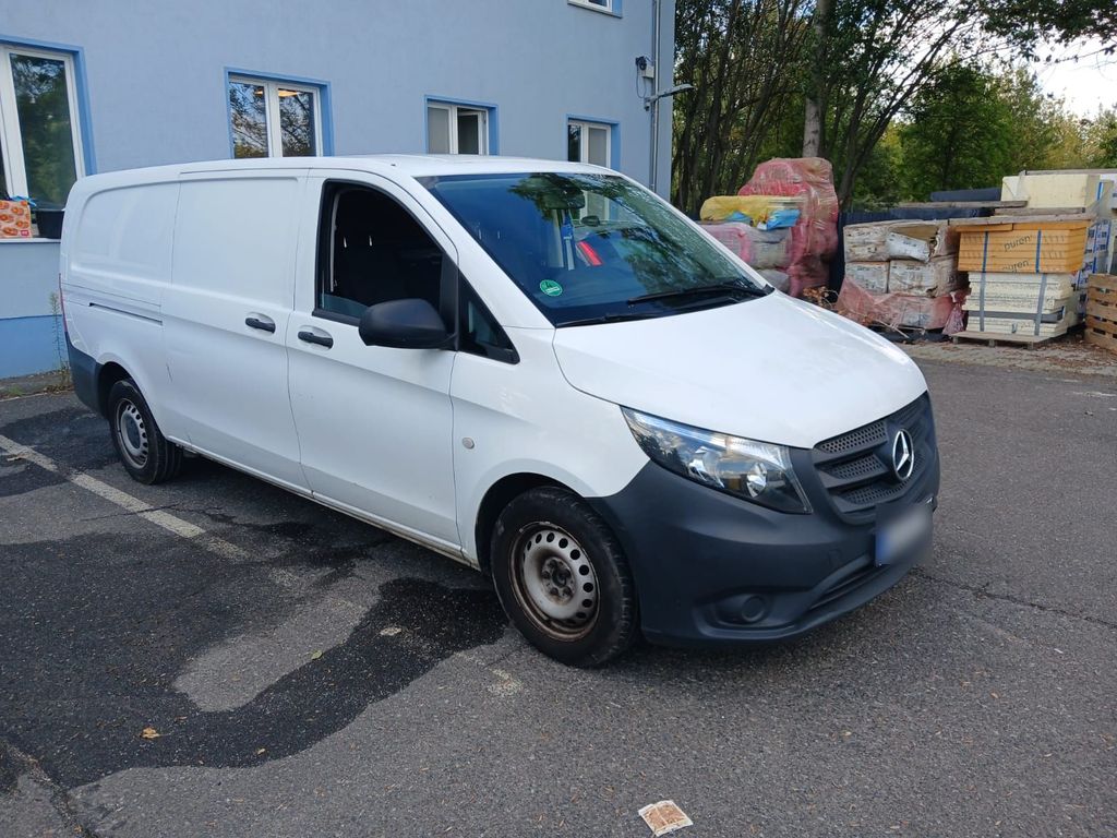 Image of Mercedes-Benz Vito