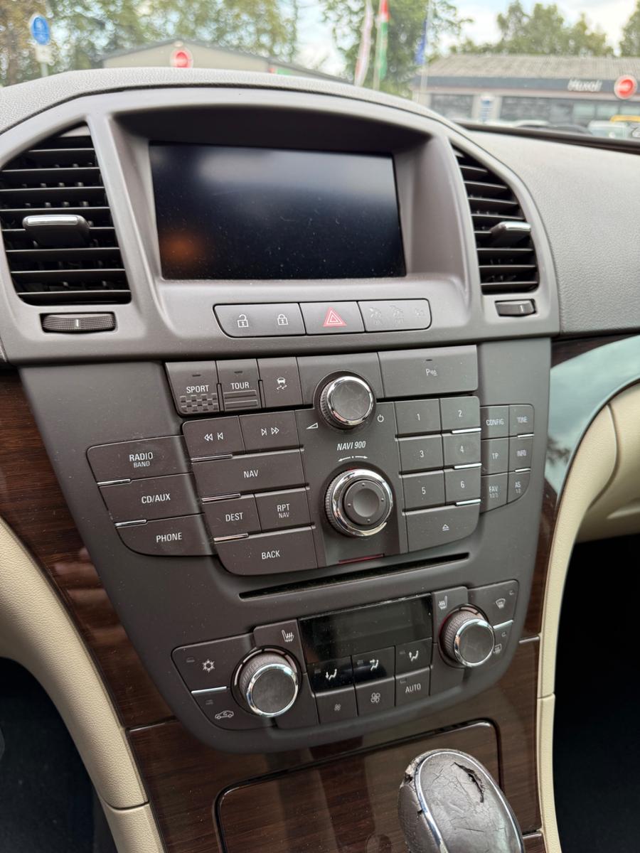 Opel Insignia 2013 — photo 16