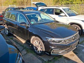 Volkswagen Passat Variant - 2