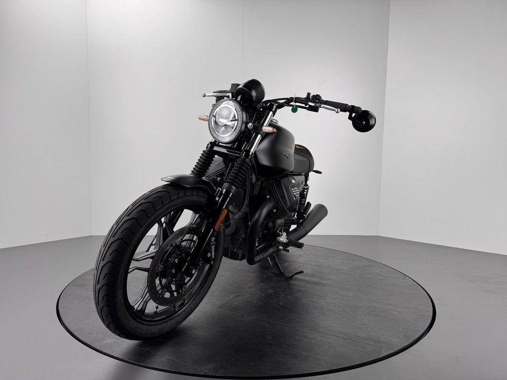 Fahrzeugabbildung Moto Guzzi V7 III Stone *TOP-ZUSTAND