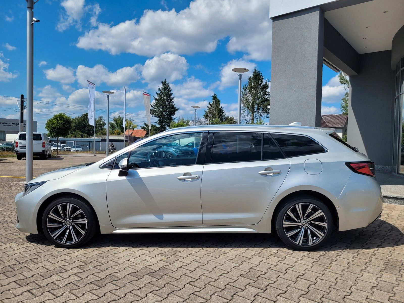 Toyota Corolla 1,8 Hybrid Touring Sports Style*PDC,SHZ* imagem 2