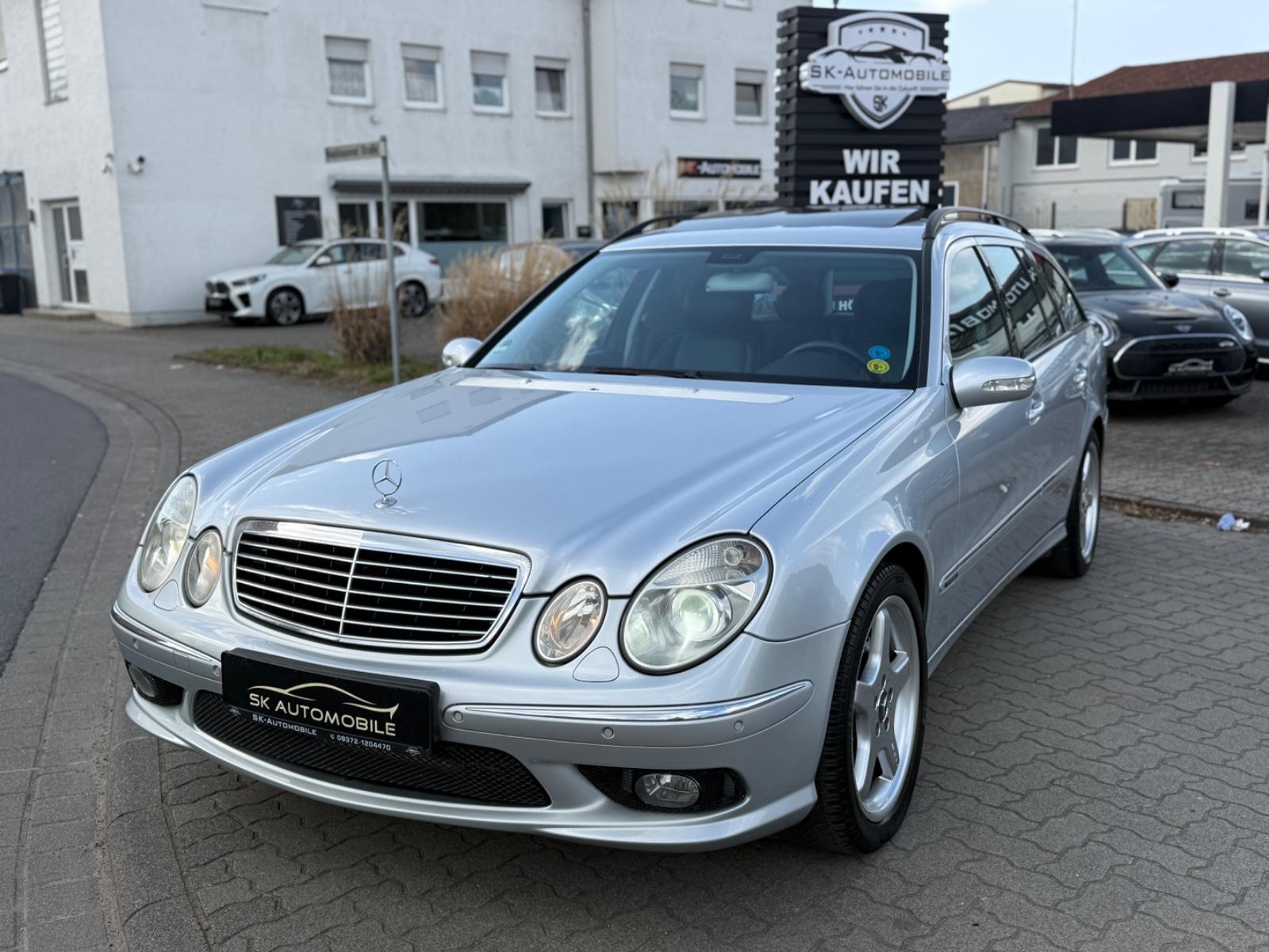 Mercedes-Benz E350 2005 — rear view