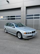 BMW E39 525i - BMW 5 Series: Kombi, E39