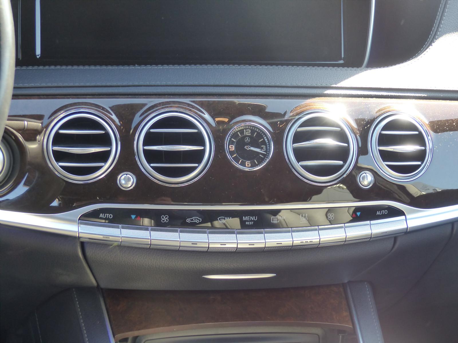 MERCEDES-BENZ S 500 BERLINE V8 4.7 455ch 4MATIC BVA Sièges massants chauffants cuir Volant chauffant Caméra 360 Historique présent