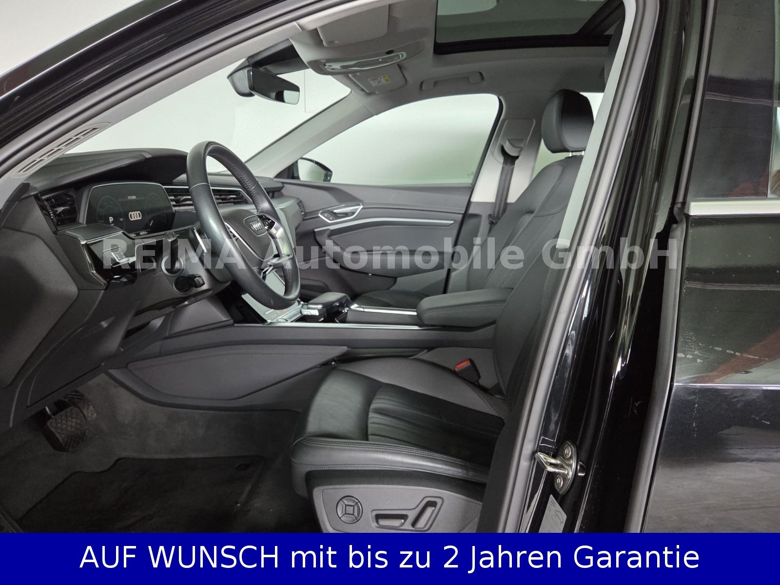Fahrzeugabbildung Audi e-tron 50 quattro advanced, Pano, SOH 93,7%
