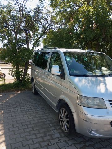 Volkswagen T5 Multivan 7-Sitzer (Modelljah...