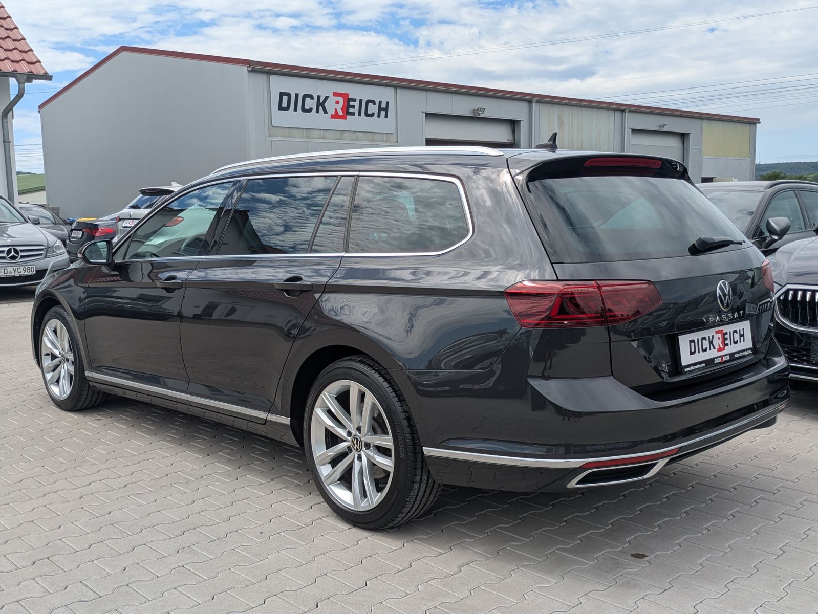 Fahrzeugabbildung Volkswagen Passat 2.0 TDI Elegance AHK*ACC*MATRIX*MASSAGE