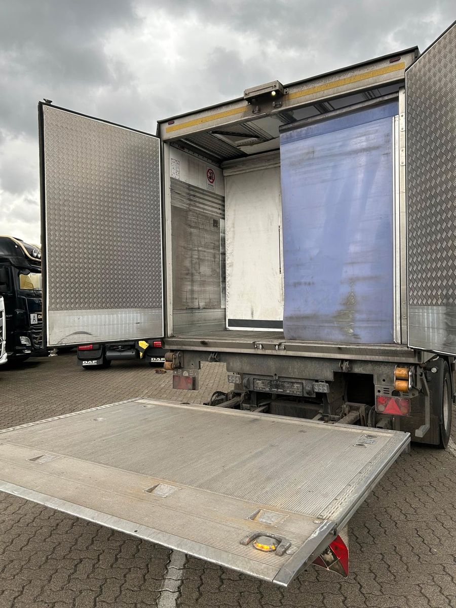 Fahrzeugabbildung Mercedes-Benz 2 Stk. Antos 1840+Rohr Kühlauflieger