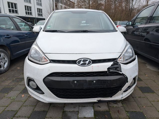 Hyundai i10 Style 1.2 Automatik