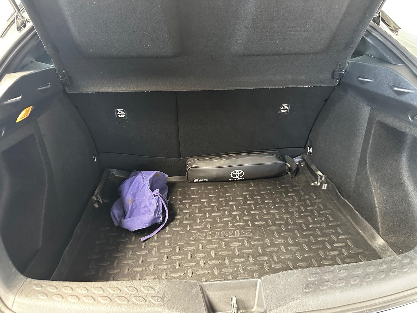 Toyota C-HR Hybrid Lounge,AHK,LED,KAMERA,SCHECKHEFT,