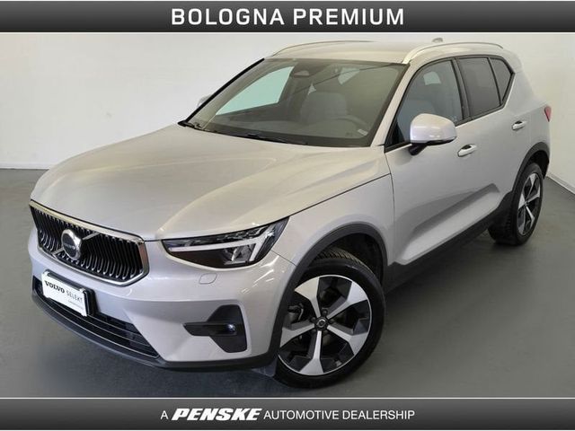 Другие Volvo XC40 B3 automatico Core