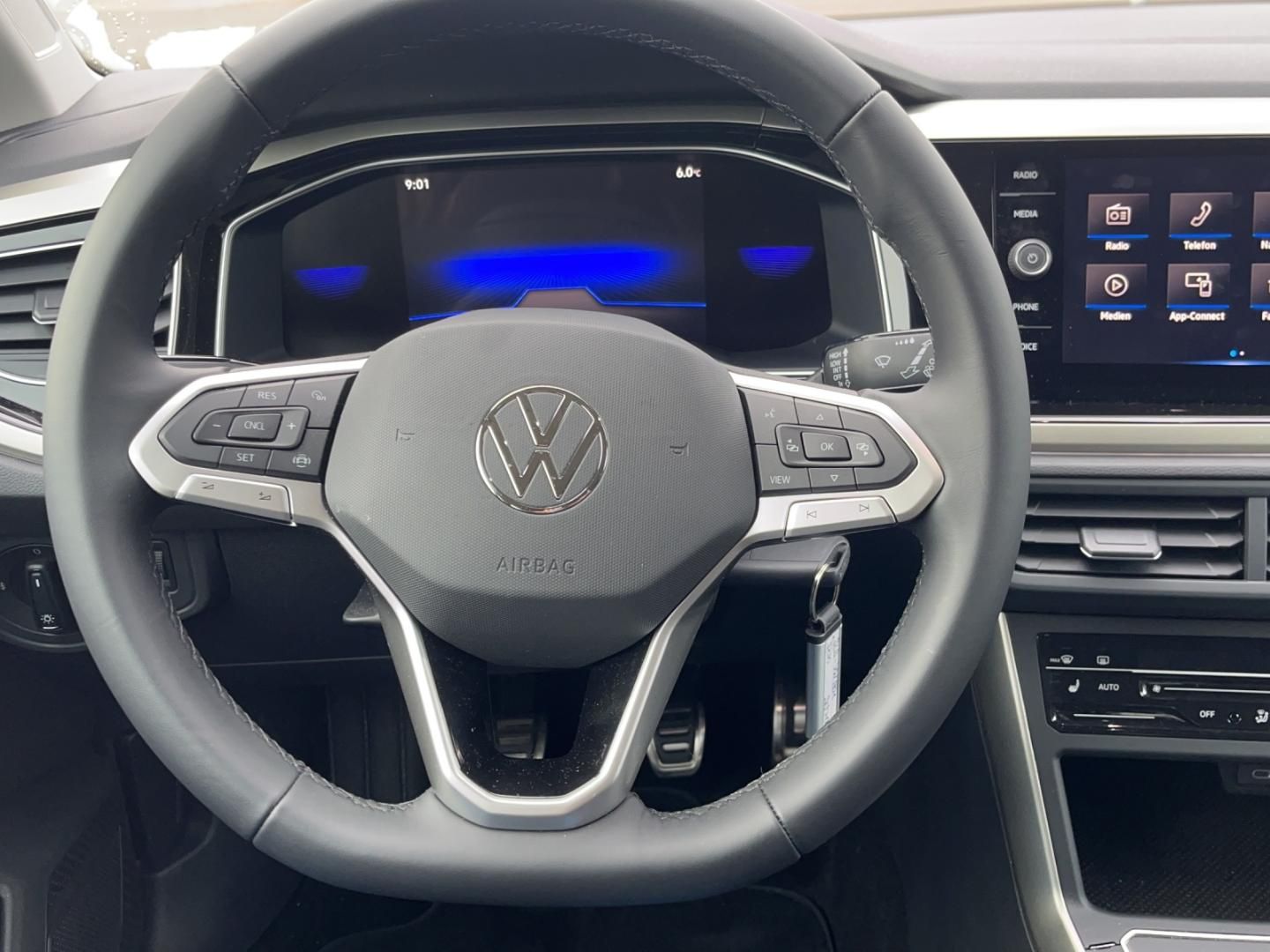 Fahrzeugabbildung Volkswagen Polo MOVE Move,LM-Felgen , App Connect,ZV,EFH,GJ