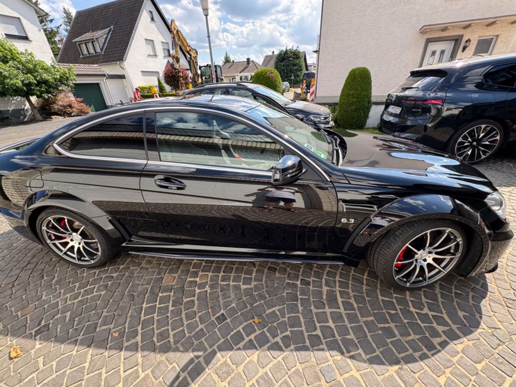 Mercedes-Benz C 63 AMG
