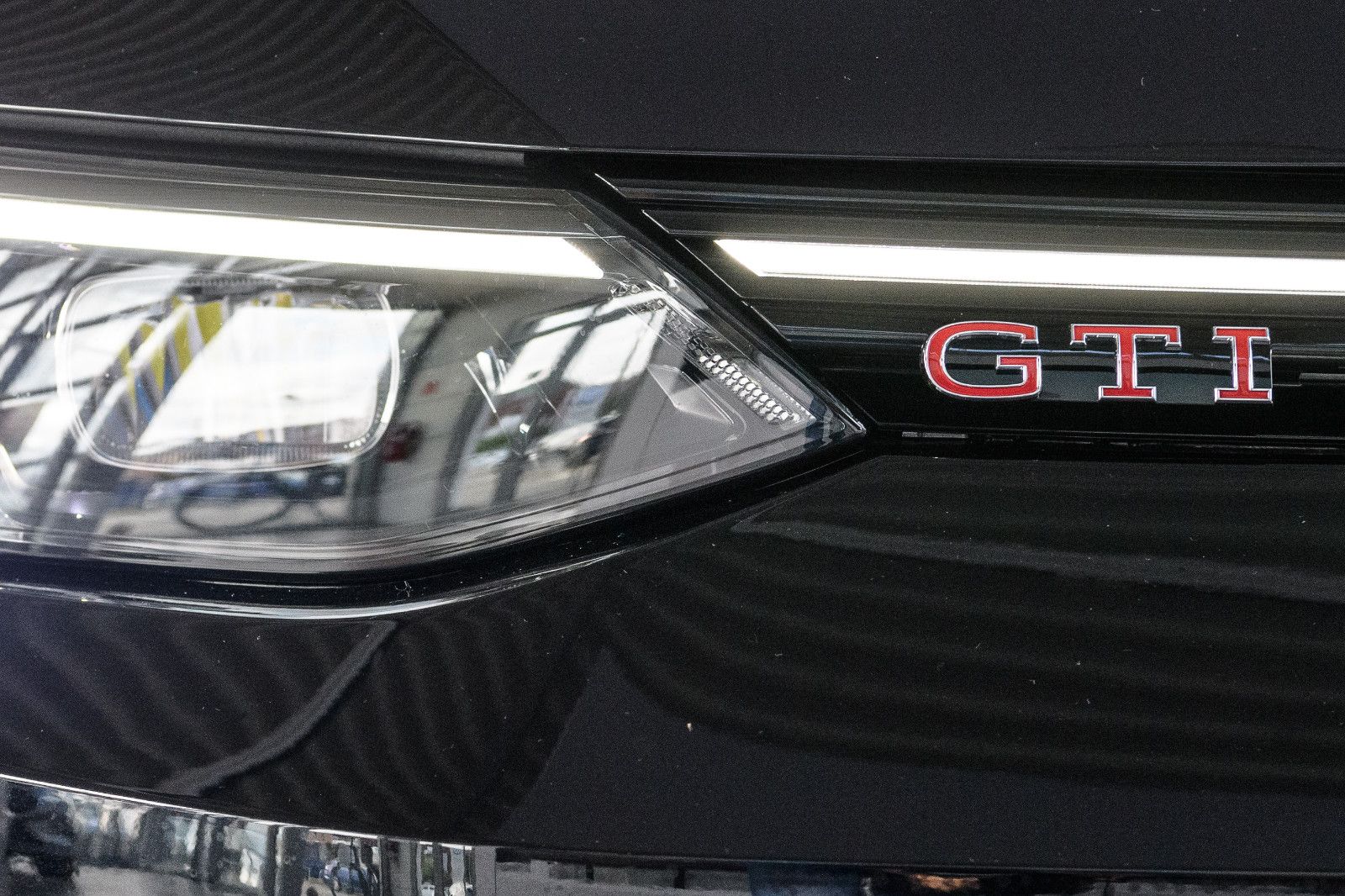 Fahrzeugabbildung Volkswagen Golf VIII GTI Clubsport *BLACK-STYLE*19"*KAMERA*