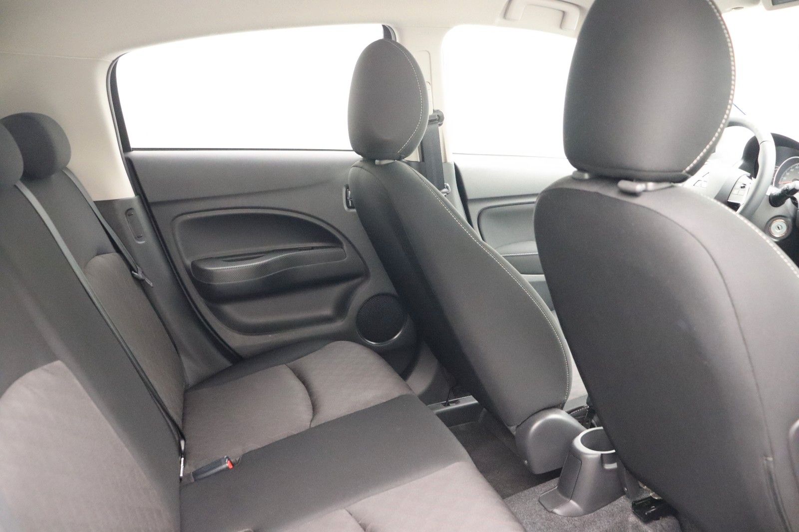 Fahrzeugabbildung Mitsubishi Space Star 1.2 Spirit+ NAVI TEMPO SHZ