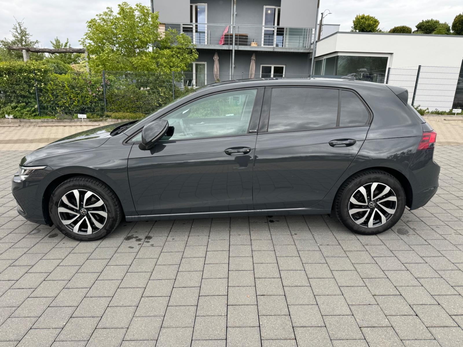 Volkswagen Golf VIII 1.0 eTSI Active NAVI*KLIMATRONIK*MTL* — 6
