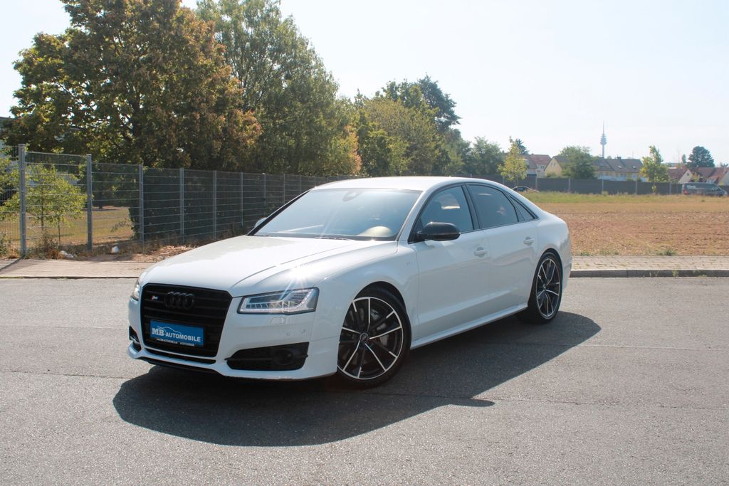 Audi S8