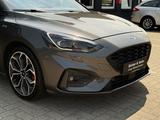 Ford Focus ST-Line,18-Zoll,HUD,R-Kam,B&O,IACC,T-Wink - Ford Focus: Automatik