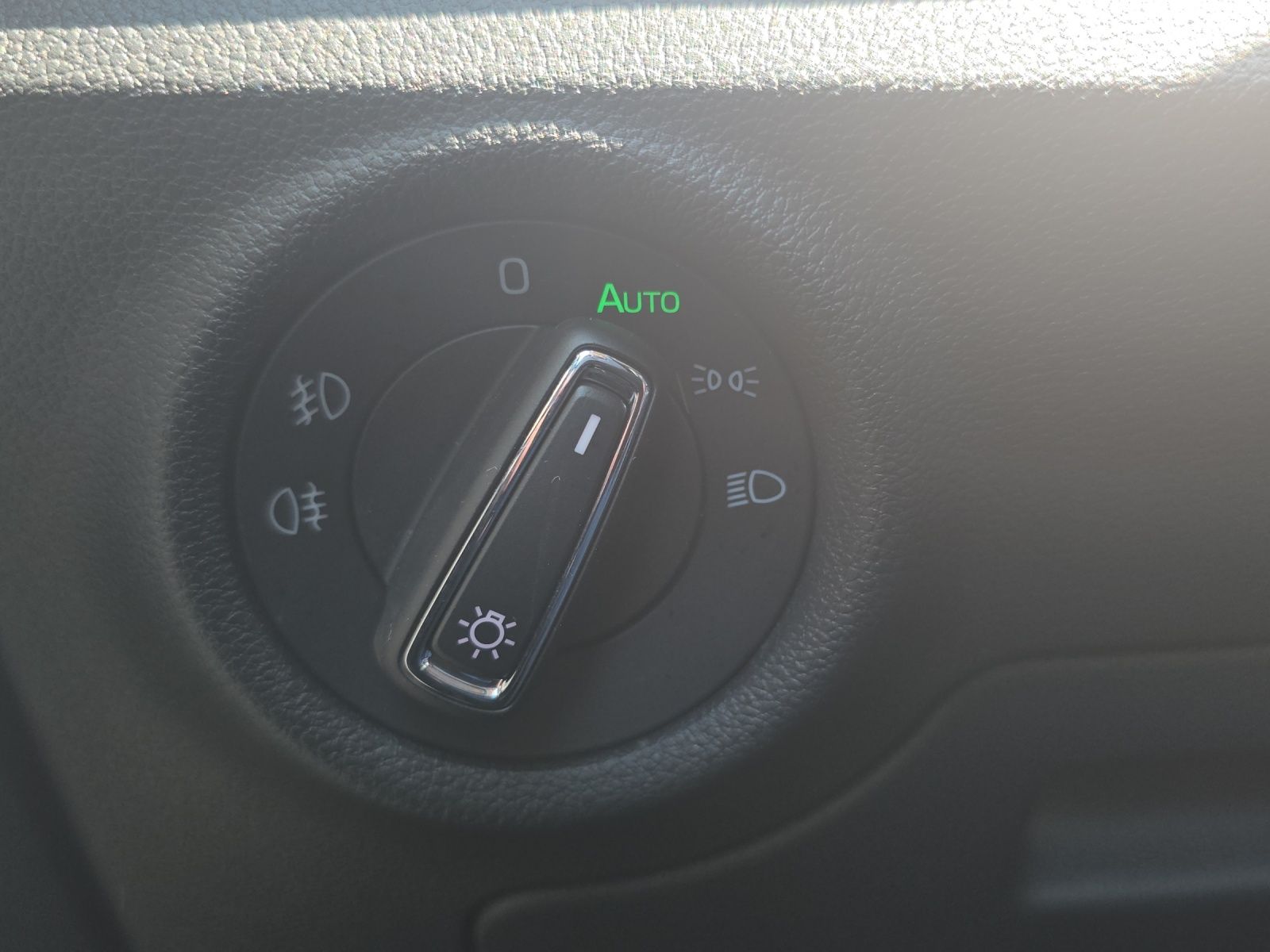 Fahrzeugabbildung SKODA Kamiq Style TSI LED Navi SHZ VC RFK APP
