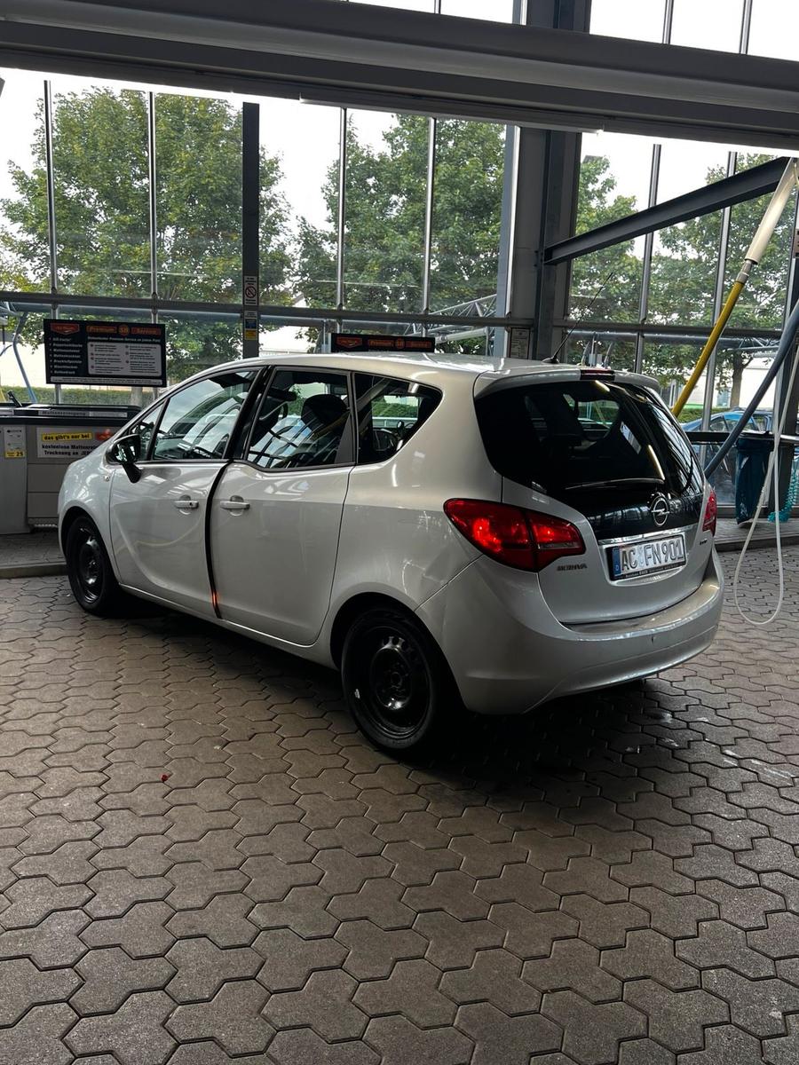 Opel Meriva 2012 — photo 5