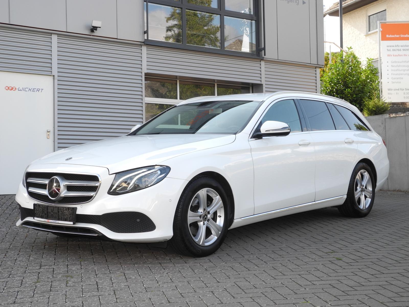 Mercedes-Benz E 220d T Avantgarde *Burmester*Comand*Distronic*