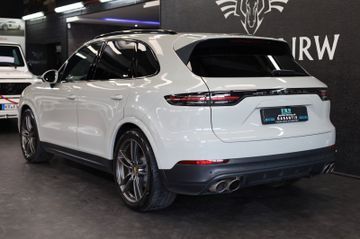 Porsche Cayenne - 11