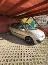 Renault Scenic - Renault Scenic aus 2006 mit Diesel-Antrieb